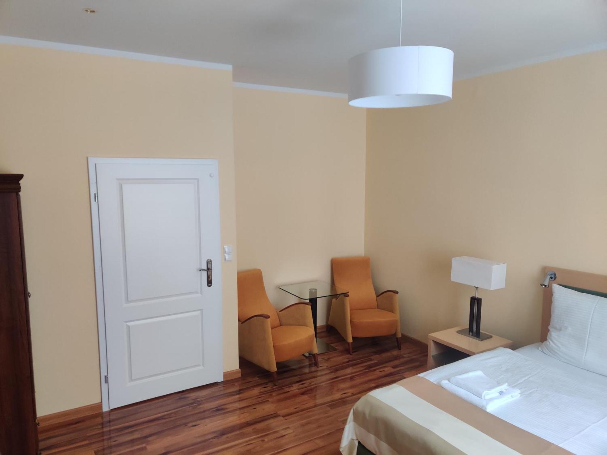 Apartamenty Tessa Jagiellonska カトヴィツェ エクステリア 写真