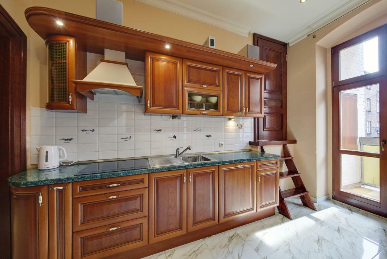Apartamenty Tessa Jagiellonska カトヴィツェ エクステリア 写真